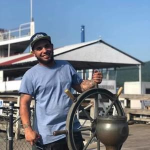 Meet your Posher, Eduardo